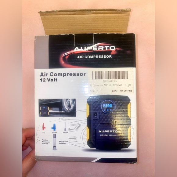 AUPERTO Air Compressor with Digital Display - Picture 3 of 5